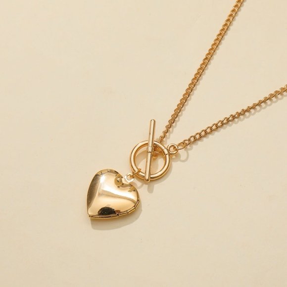 14k Gold Plated Heart Pendant Necklace - Picture 3 of 5